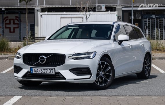 Volvo V60 D4 A/T, 140kW (2020) / AJ NA SPLÁTKY / PROTIÚČET /