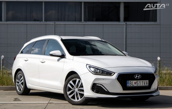 Hyundai i30 CW 1.6 CRDi Family / 100kW / A7 / ZÁRUKA / AJ NA SPLÁTKY / PROTIÚČET 2019 bílá