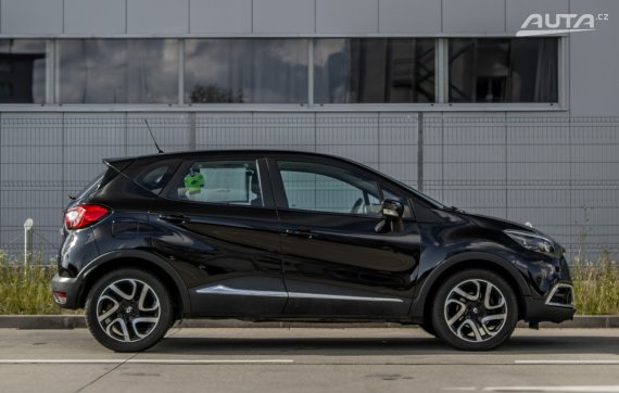 Renault Captur 1.2 TCe 88kW AT/6 / AJ NA SPLÁTKY / PROTIÚČET 2014 černá