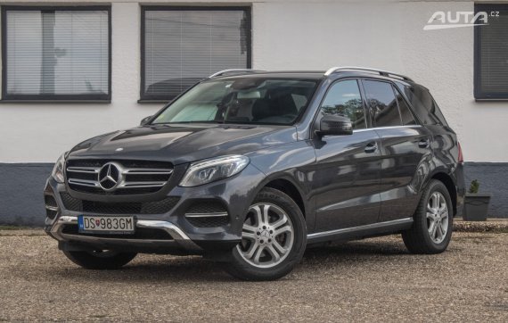 Mercedes-Benz GLE SUV 350d 4MATIC 190kW / AJ NA SPLÁTKY / PROTIÚČET 2017 - hlavní pohled