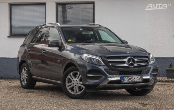 Mercedes-Benz GLE SUV 350d 4MATIC 190kW / AJ NA SPLÁTKY / PROTIÚČET 2017 šedá