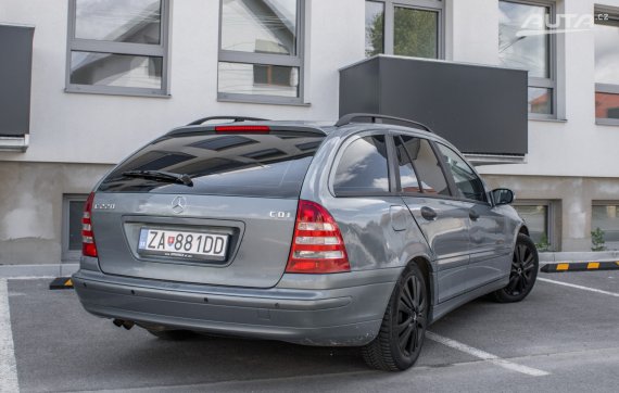 Mercedes-Benz C trieda Kombi 220 CDI / AJ NA SPLÁTKY / PROTIÚČET 2007 šedá