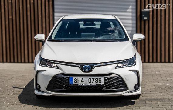Toyota Corolla Comfort 2023 / AJ NA SPLÁTKY / PROTIÚČET 2023 bílá