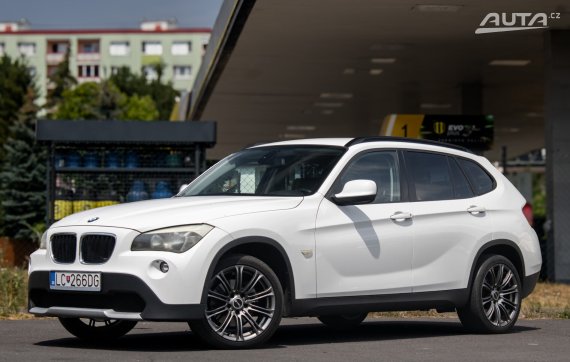 BMW X1 xDrive 18d / 105kW / M6 / AJ NA SPLÁTKY / PROTIÚČET 2012 - hlavní pohled