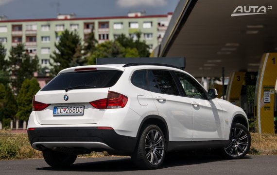BMW X1 xDrive 18d / 105kW / M6 / AJ NA SPLÁTKY / PROTIÚČET 2012 bílá