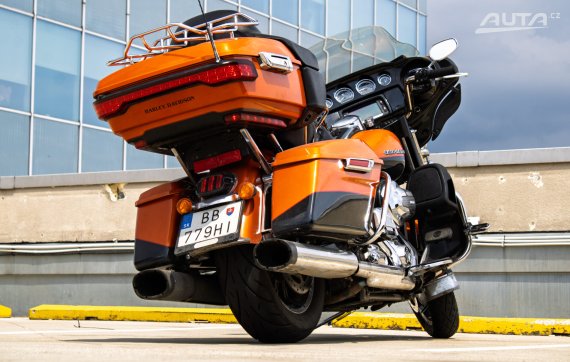Harley Davidson ELECTRA Glide Ultra Limited 61kW MT6 / NA SPLÁTKY  oranžová