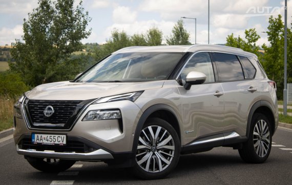 Nissan X-Trail e-4orce Tekna PLUS 2023 - hlavní pohled