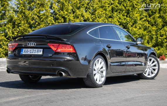 Audi A7 Sportback 3.0 TFSI quattro S tronic, 220kW,  / AJ NA SPLÁTKY / PROTIÚČET / 2011 černá