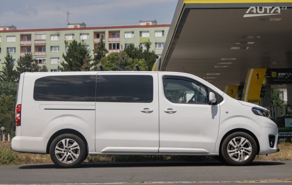 Toyota Proace Verso Shuttle 2.0 D-4D 140, 106kW, M6, 8miest / AJ NA SPLÁTKY / PROTIÚČET 2024 bílá