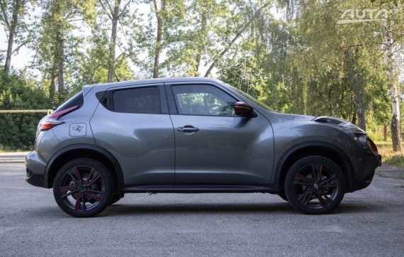 Nissan Juke DIG-T 115 Dark Sound N-Connecta, 85kW, M6 / AJ NA SPLÁTKY / PROTIÚČET / 2018 šedá