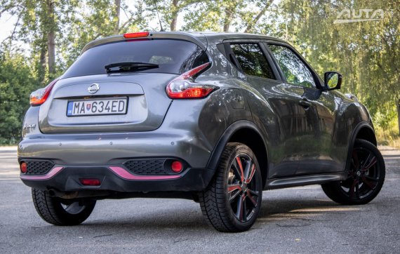 Nissan Juke DIG-T 115 Dark Sound N-Connecta, 85kW, M6 / AJ NA SPLÁTKY / PROTIÚČET / 2018 šedá