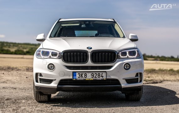 BMW X5 xDrive 30d / AJ NA SPLÁTKY / PROTIÚČET 2014 bílá