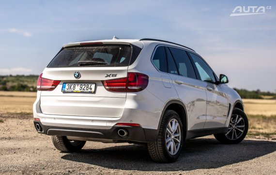 BMW X5 xDrive 30d / AJ NA SPLÁTKY / PROTIÚČET 2014 bílá