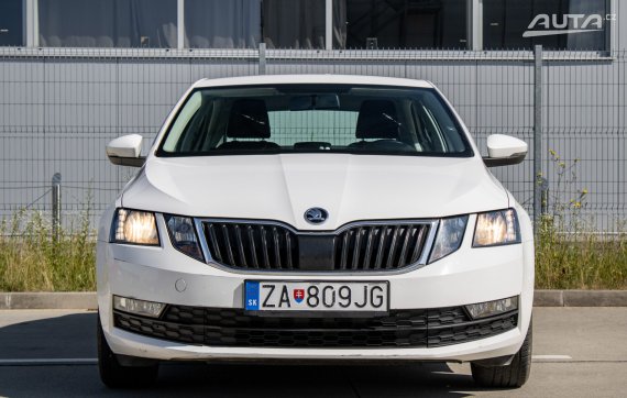Škoda Octavia 1.6 TDI Ambition / 85kW / M5 / ZÁRUKA / AJ NA SPLÁTKY / PROTIÚČET 2017 bílá