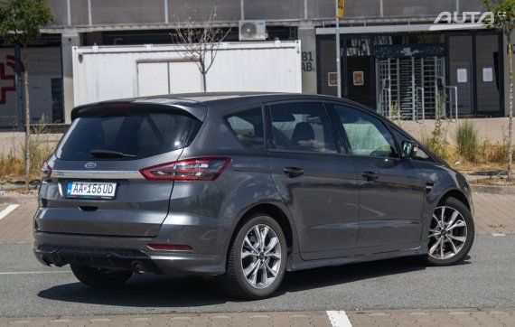 Ford S-Max 2.0 T-DCi EcoBlue ST Line / 110kW / A8 / ZÁRUKA / AJ NA SPLÁTKY / PROTIÚČET 2019 šedá