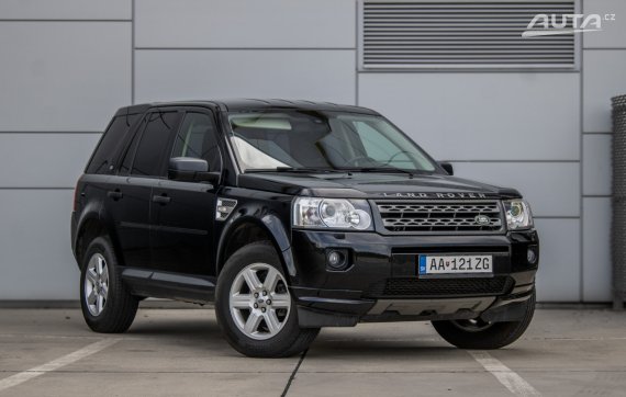 Land Rover Freelander 2 110kW MT/6 / AJ NA SPLÁTKY / PROTIÚČET 2011 černá