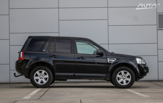 Land Rover Freelander 2 110kW MT/6 / AJ NA SPLÁTKY / PROTIÚČET 2011 černá