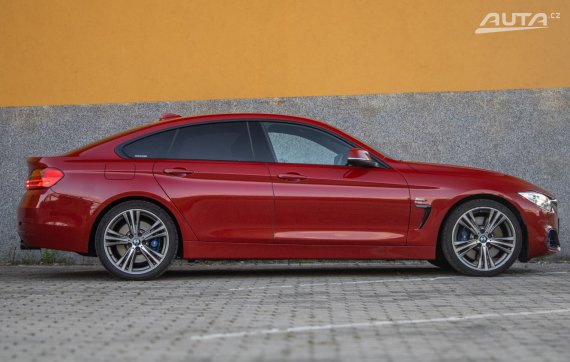 BMW Rad 4 Gran Coupé 435i Sport Line / AJ NA SPLÁTKY / PROTIÚČET 2016 červená