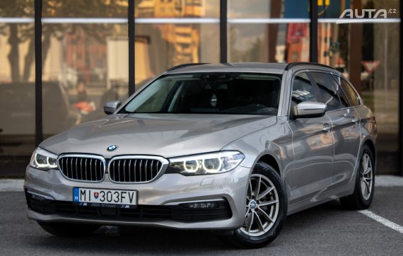 BMW Rad 5 Touring 520d / 140kW / A8 / ZÁRUKA / AJ NA SPLÁTKY / PROTIÚČET 2019 - hlavní pohled