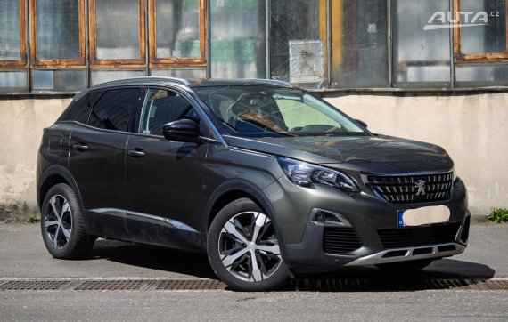 Peugeot 3008 1.5 BlueHDi S&amp;S 96kW MT6 / NA SPLÁTKY / NA PROTIÚČET 2018 šedá