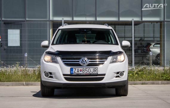 Volkswagen Tiguan 2.0 CR TDI 4-Motion Track and Style DSG, 103kW / AJ NA SPLÁTKY / PROTIÚČET / 2011 bílá
