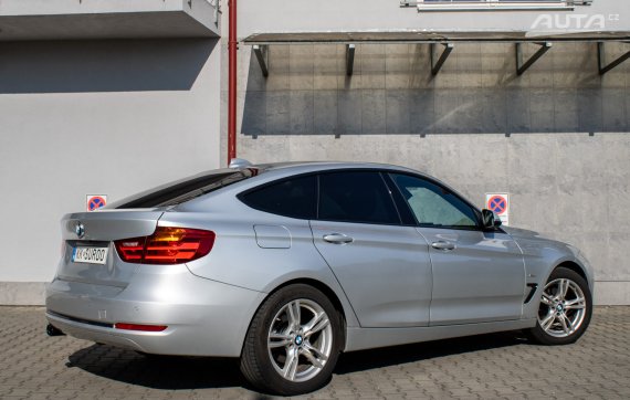 BMW Rad 3 GT 320 xDrive Sport Line / 140kW / A8 / ZÁRUKA / AJ NA SPLÁTKY / PROTIÚČET 2016 stříbrná metalíza