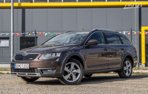 Škoda Octavia Combi Scout AT/6 135kW / AJ NA SPLÁTKY / PROTIÚČET 2015 - hlavní pohled