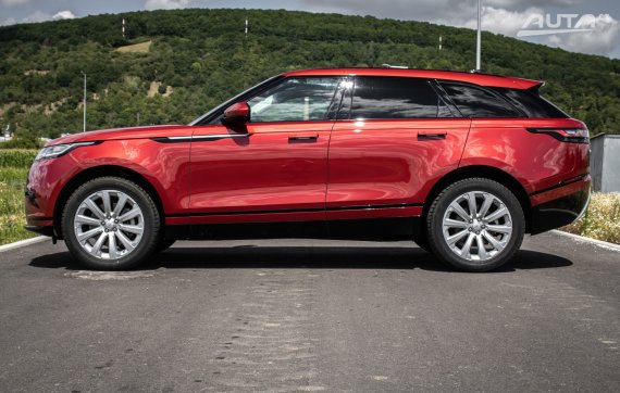 Land Rover Range Rover Velar 2.0 221kW AT/8 / AJ NA SPLÁTKY / PROTIÚČET 2018 červená