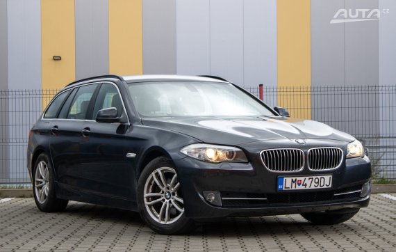BMW Rad 5 Touring 520d / 120kW / M6 / AJ NA SPLÁTKY / PROTIÚČET 2010 šedá