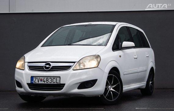 Opel Zafira 1.9 DTH 110kW MT6 / NA SPLÁTKY / NA PROTIÚČET 2009 - hlavní pohled