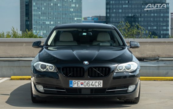 BMW Rad 5 530d / 190kW / A8 / AJ NA SPLÁTKY / PROTIÚČET 2013 černá