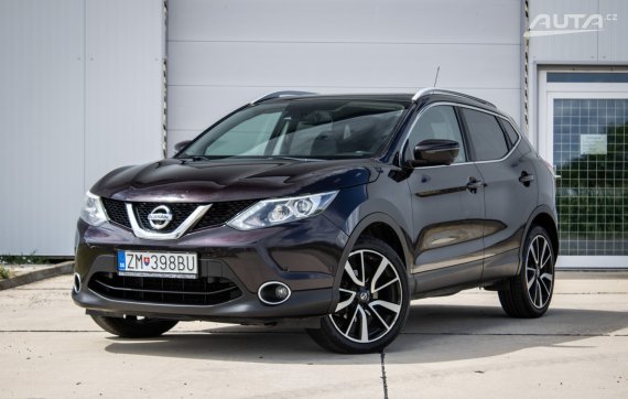 Nissan Qashqai 1.5 dCi Tekna, 81kW, M6 / AJ NA SPLÁTKY / PROTIÚČET / 2015 - hlavní pohled