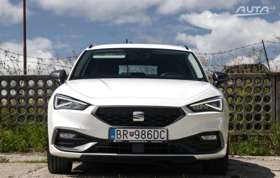 Seat Leon SP Sportstourer 1.5 TSI FR / 96kW / M6 / ZÁRUKA / AJ NA SPLÁTKY / PROTIÚČET 2022 bílá