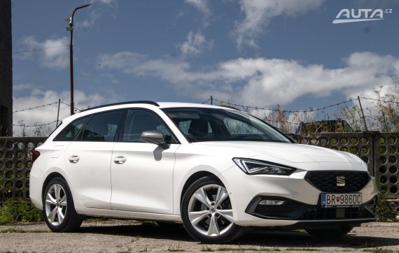 Seat Leon SP Sportstourer 1.5 TSI FR / 96kW / M6 / ZÁRUKA / AJ NA SPLÁTKY / PROTIÚČET 2022 bílá