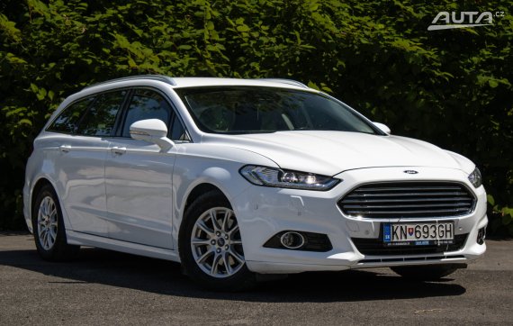 Ford Mondeo Combi 2.0 TDCi Duratorq Titanium, 132kW, M6 / AJ NA SPLÁTKY / PROTIÚČET / 2016 bílá