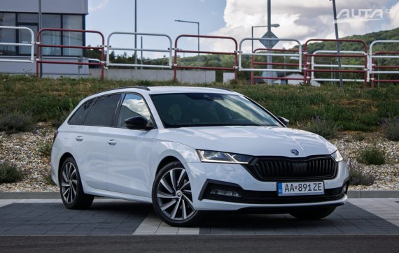 Škoda Octavia Combi 2.0 TDI SCR Sportline DSG 110kW AT7 / NA SPLÁTKY / NA PROTIÚČET 2021 bílá