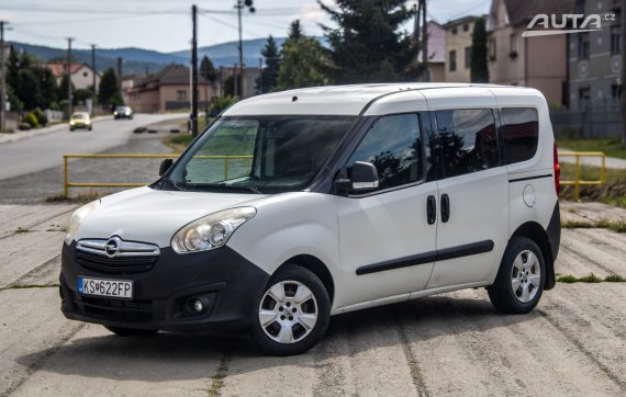 Opel Combo Van 66kW MT/5 / AJ NA SPLÁTKY / PROTIÚČET 2016 - hlavní pohled