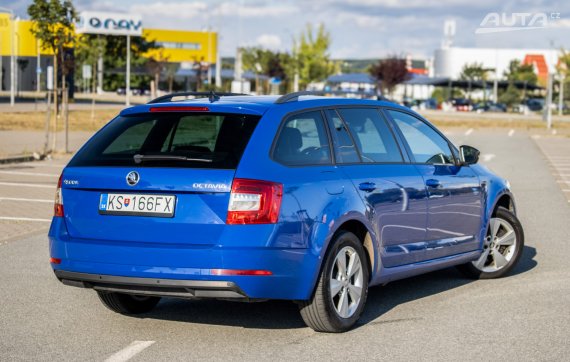 Škoda Octavia Combi 2.0 TDI MT/6 110kW / AJ NA SPLÁTKY / PROTIÚČET 2020 modrá