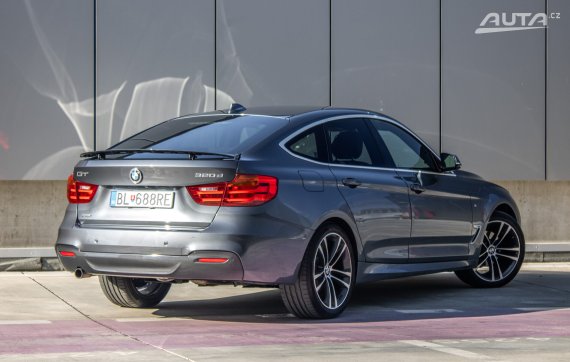 BMW Rad 3 GT 320d xDrive M-Packet / AJ NA SPLÁTKY / PROTIÚČET 2014 šedá