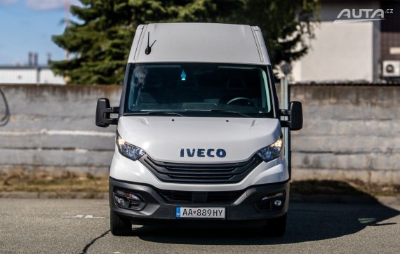 Iveco Daily 35S18 MT/6 129kW 2024 / AJ NA SPLÁTKY / PROTIÚČET 2024 bílá