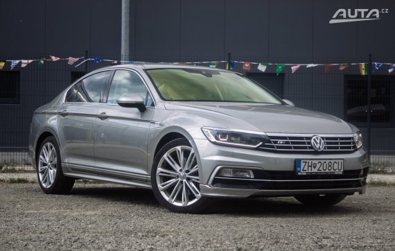 Volkswagen Passat 2.0 BiTDI BMT R-Line Highline 4 MOTION DSG 176kW / NA SPLÁTKY / NA PROTIÚČET 2018 stříbrná metalíza