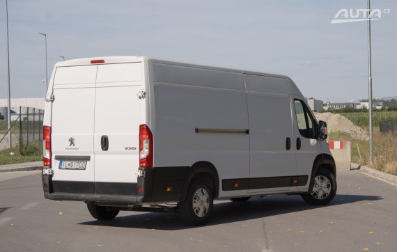 Peugeot Boxer L4H2 2.2 BlueHDI, 121kW 2022 bílá