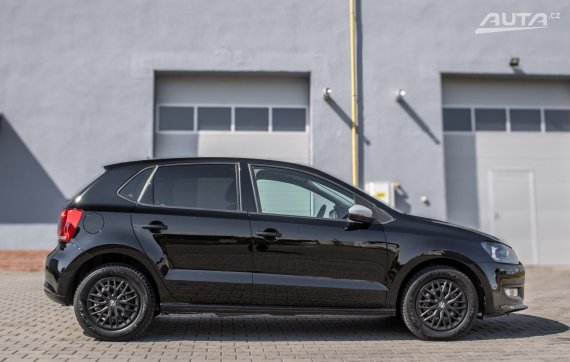 Volkswagen Polo 2012 44kW MT/5 2012 černá