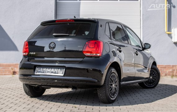 Volkswagen Polo 2012 44kW MT/5 2012 černá