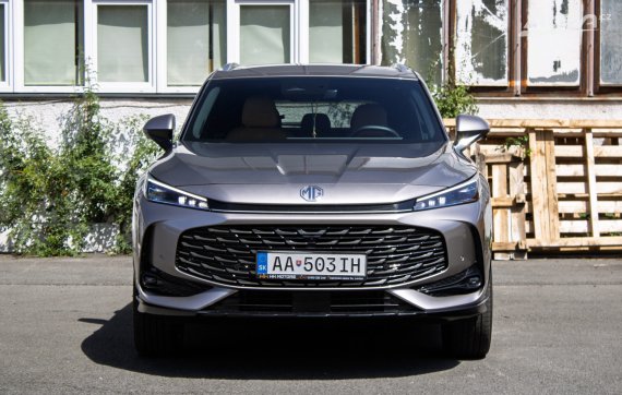 Mg HS 1.5 AT/2 105kW / NA SPLÁTKY / NA PROTIÚČET 2025 šedá