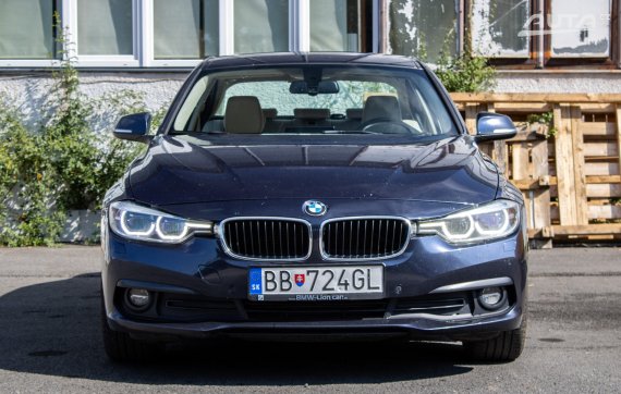 BMW Rad 3 320 xDrive Advantage / 140kW / A8 / ZÁRUKA / AJ NA SPLÁTKY / PROTIÚČET 2016 modrá