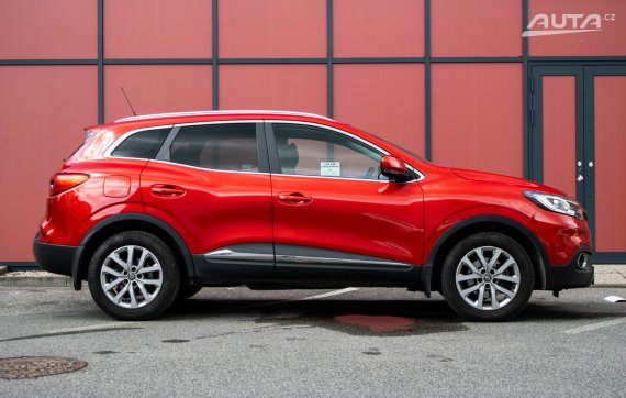 Renault Kadjar Energy TCe / 96kW / M6 / ZÁRUKA / AJ NA SPLÁTKY / PROTIÚČET 2017 červená