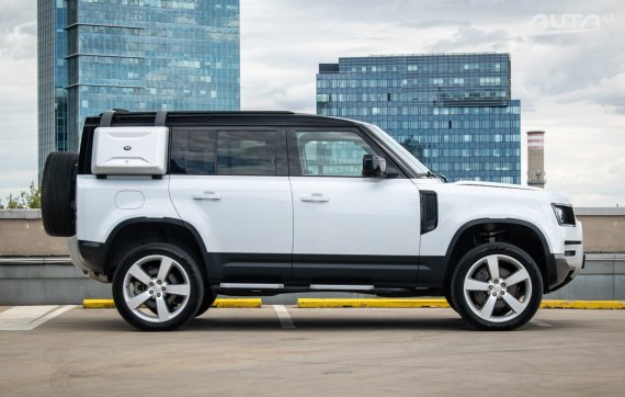 Land Rover Defender 110 3.0D I6 D300 MHEV X-Dynamic SE AT AWD / AJ NA SPLÁTKY / PROTIÚČET / 2020 bílá