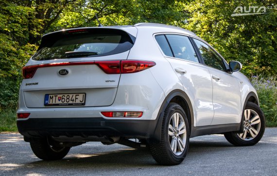 Kia Sportage 1.7 CRDi 2WD, 85kW, M6 / AJ NA SPLÁTKY / PROTIÚČET / 2018 bílá