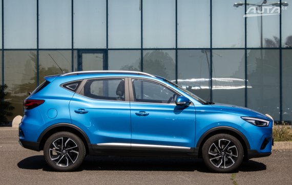 Mg ZS 1.5 DVVT Essential Plus / 78kW / M5 / ZÁRUKA / AJ NA SPLÁTKY / PROTIÚČET 2025 modrá